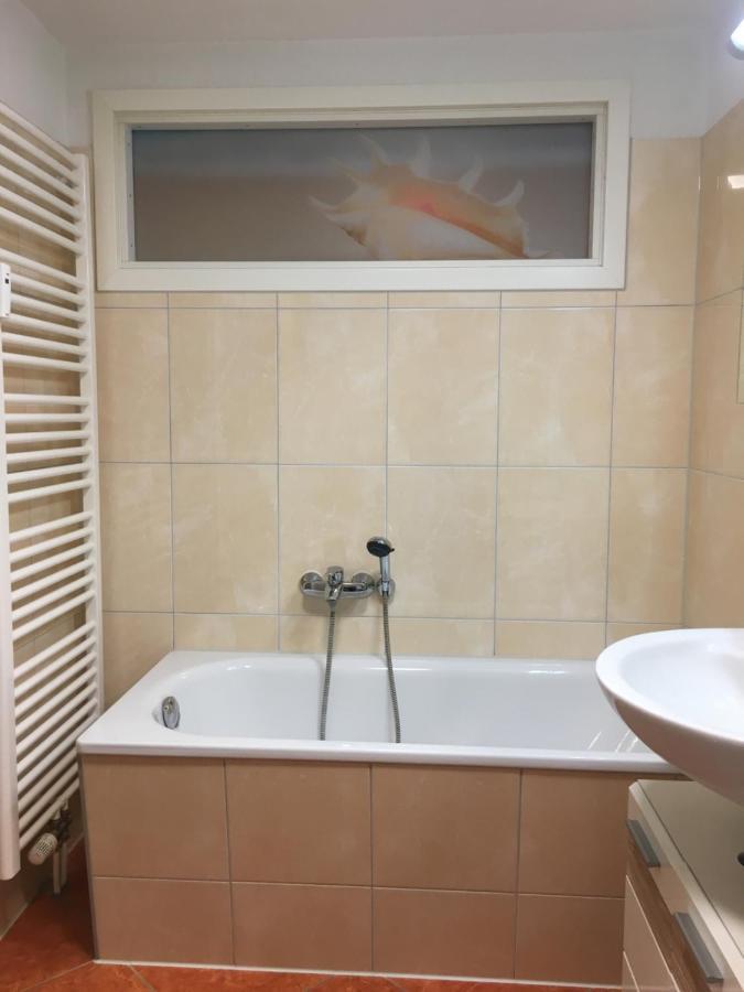2-Zimmer-Wohnung In Stralsunds Altstadt Luaran gambar